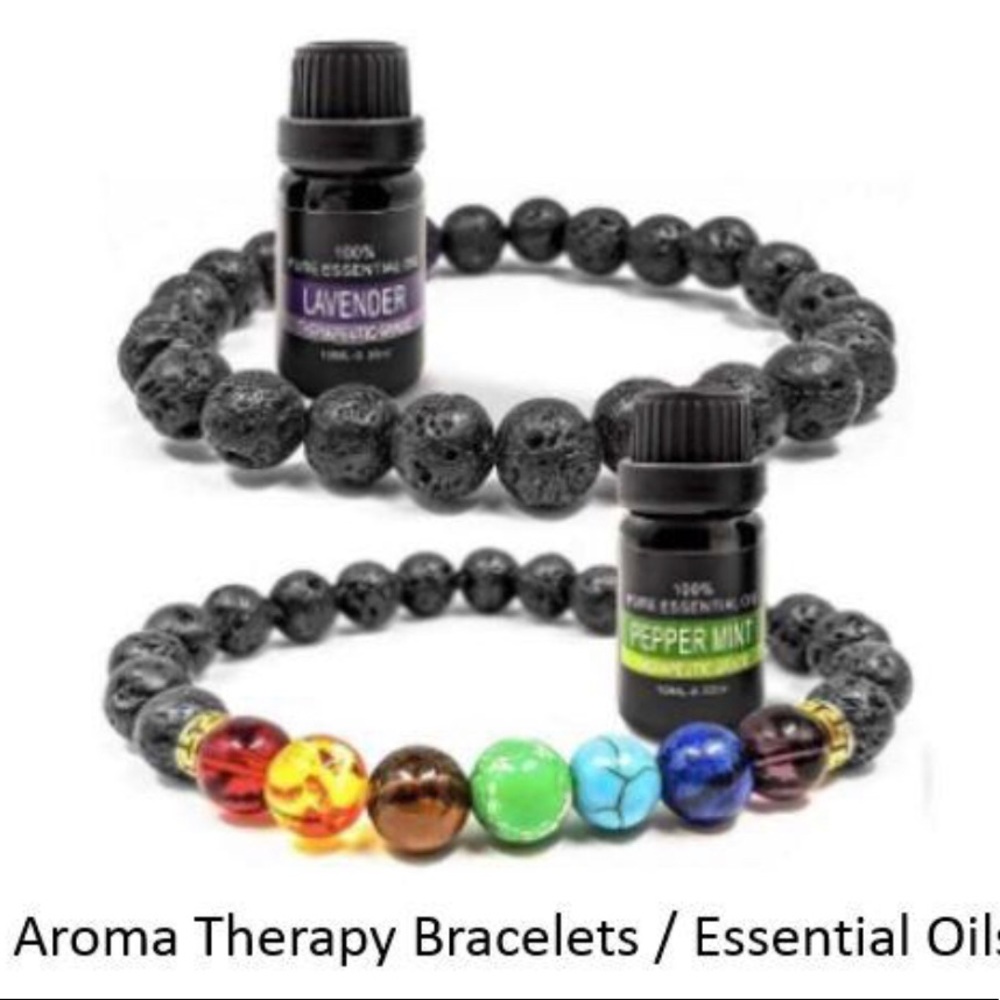 7 Chakras Bracelets & 2 Essential Oils Gift Boxset